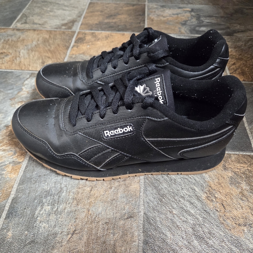 Reebok Black Sneakers Mens Size 7 / Womens Size 8.5